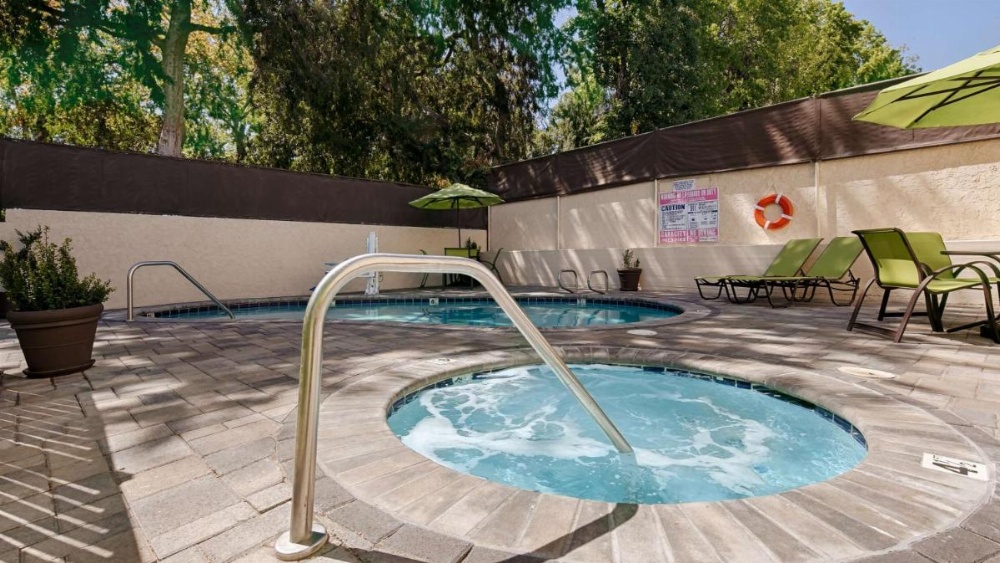 Best Western Plus Glendale