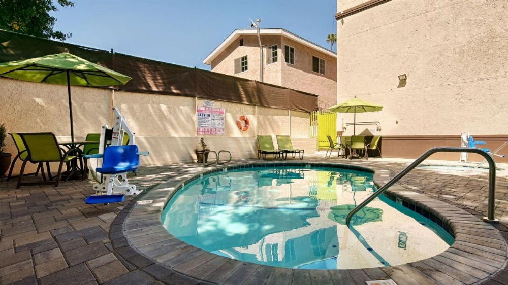 Best Western Plus Glendale Image 11