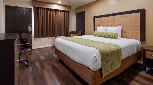 Best Western Plus Glendale image 2
