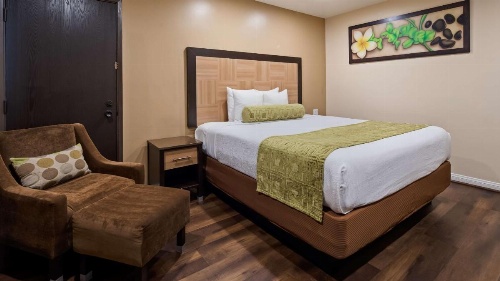 Best Western Plus Glendale image 4